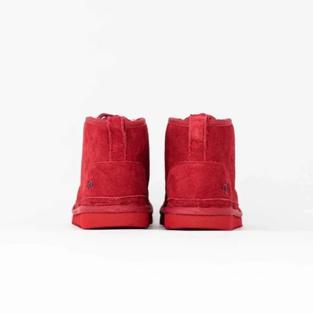 NWOB UGG Women size 11 Samba RedNeumel Sheepskin Lined Lace up  (Men/youth SZ5) - Picture 4 of 6